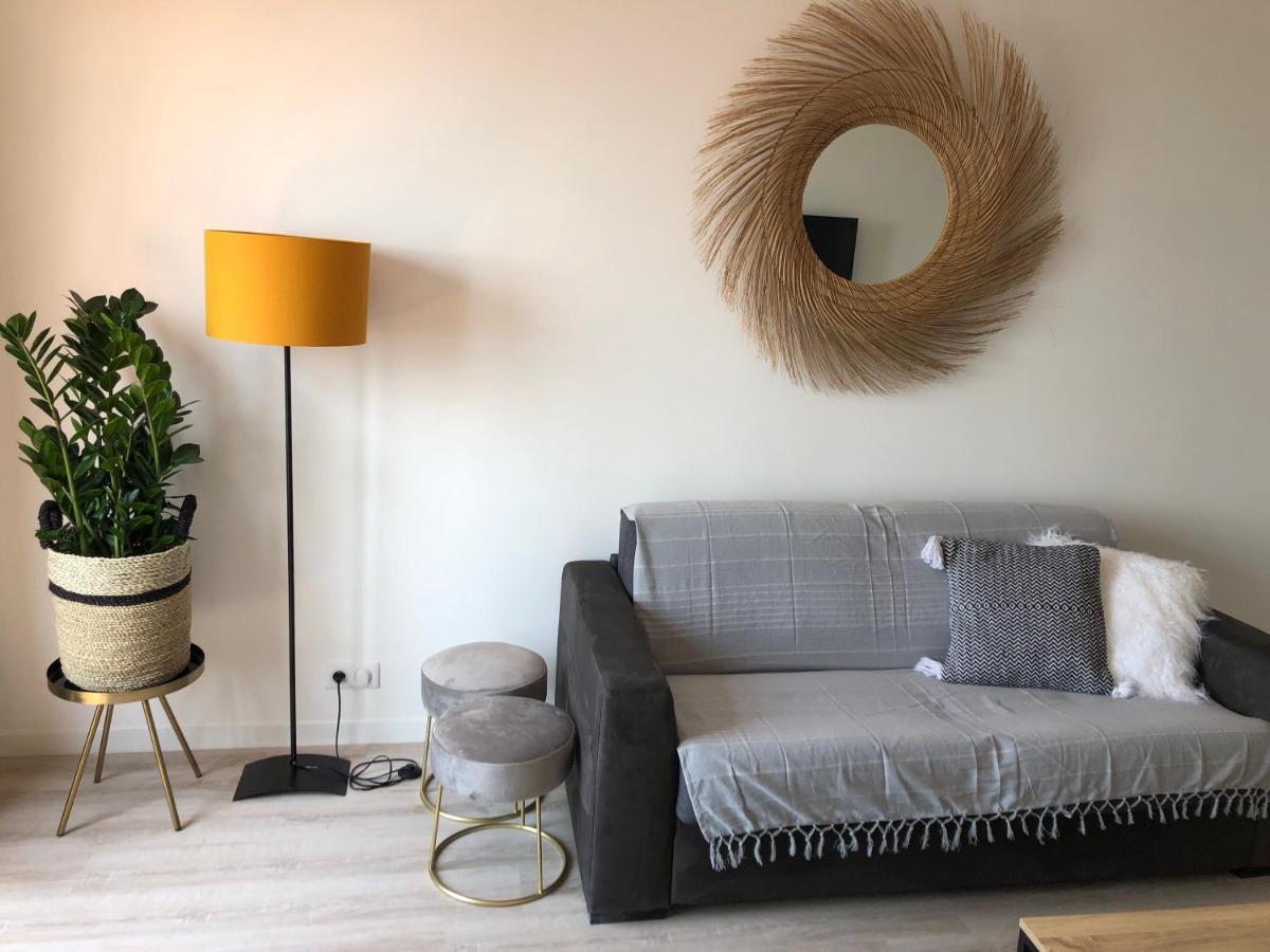 Location Corsica * Ajaccio (Corsica)